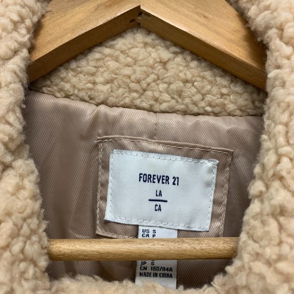 Forever 21 Teddy Jacket - Picture 2 of 2
